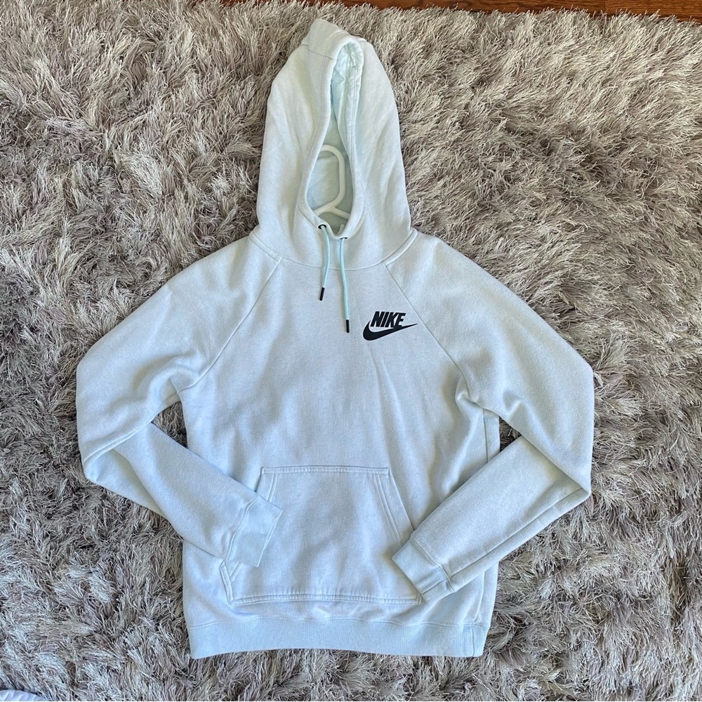 Nike women’s sweatshirt